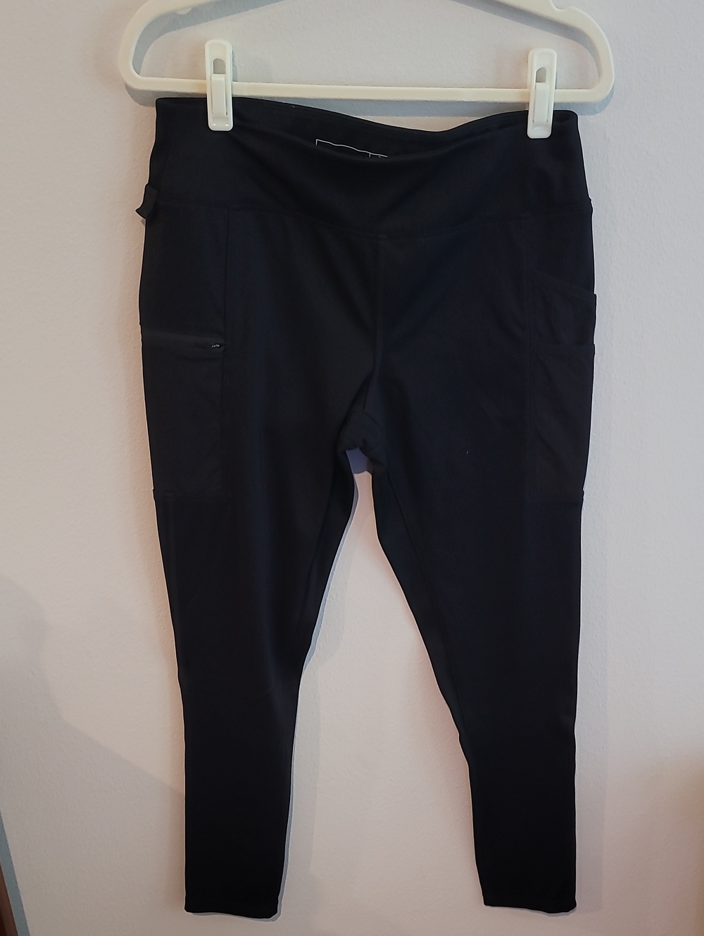 Carhartt Black High-Waist Leggings with Side Pockets